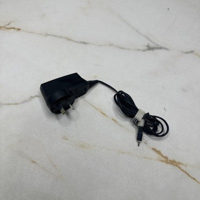GENUINE NOKIA AC Adapter Model :AC-8A Output DC 5V - 890mA Phone Charger